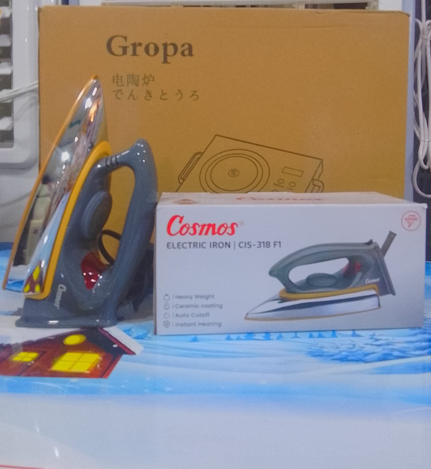 cosmos iron , 400watt dry iron , original golden base iron , automatic iron , nonstick base iron ceramic base auto cutoff and adjustable thermostat